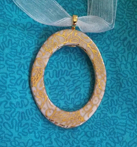Oval Porcelain Pendant w 20kt Gold