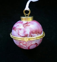 Load image into Gallery viewer, Round Box Ornaments with hinged clasp